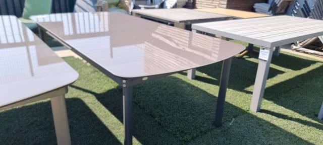 Table Colorado plateau verre structure anthracite
