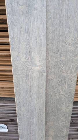 Lots parquet contre coll Barn VOUREY Chne