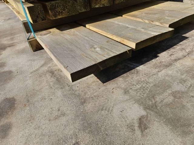 Planche brute 35x240 mm