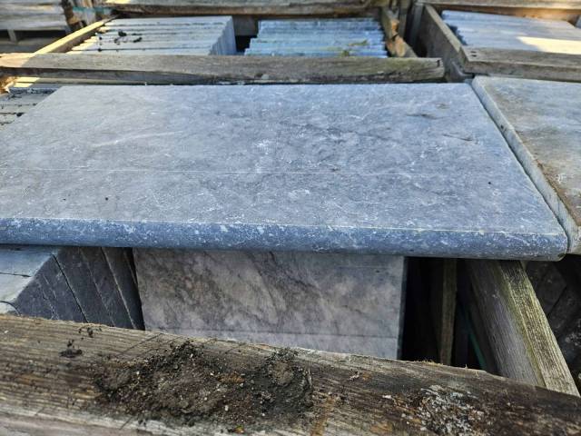Margelle Bluestone - 1 bord arrondi