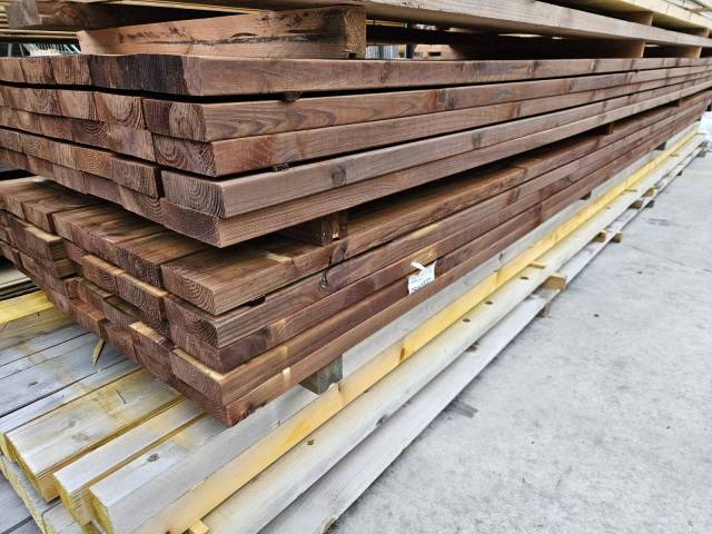 Madrier en pin 45x145 mm