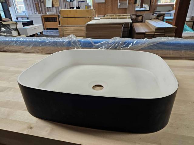 Vasque � poser solid surface E-6594