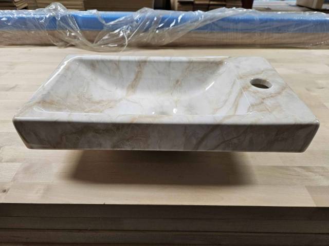 Vasque c�ramique pour lave-mains E-8083M