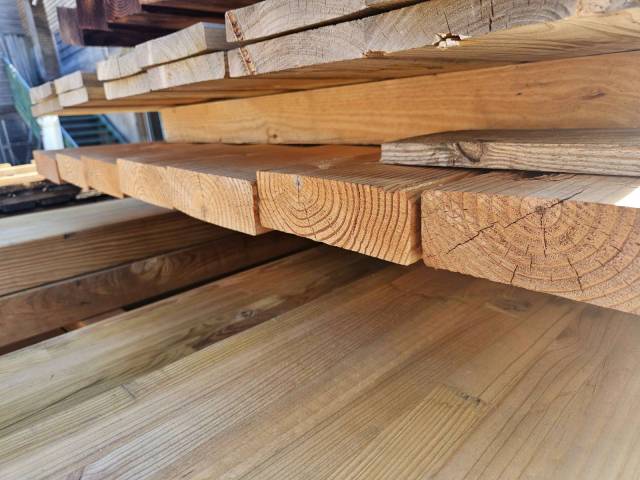 Lot de madriers rabot�s douglas naturel 45x145 mm